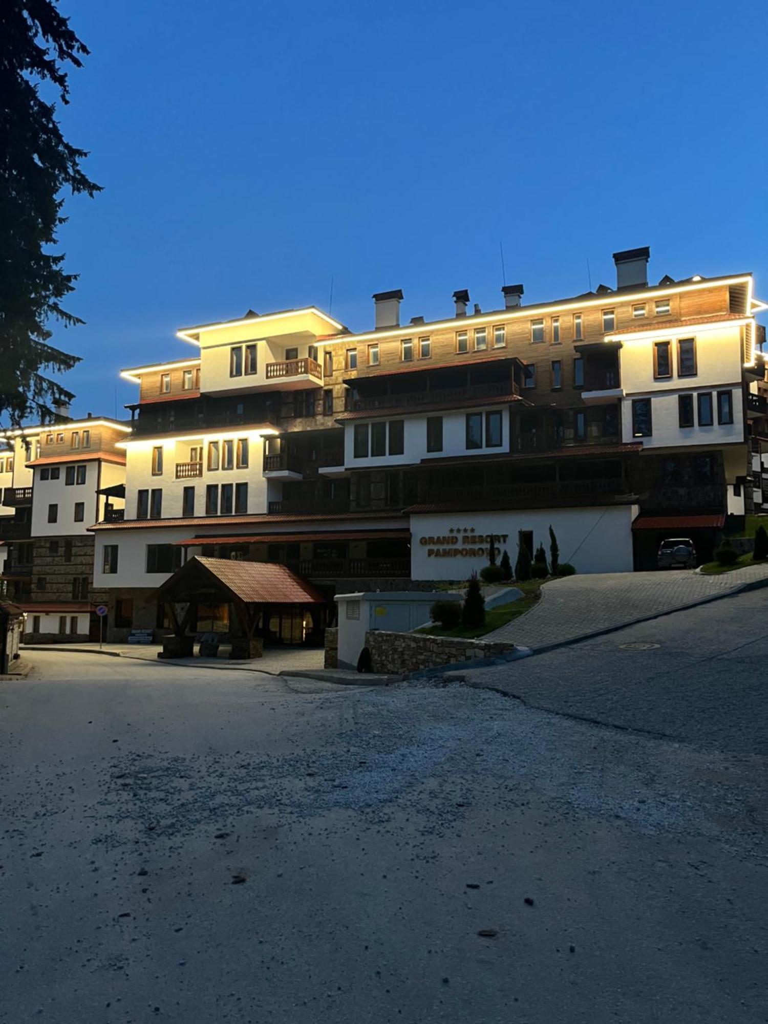 Grand Resort Luxury Apartment Pamporovo Exterior foto